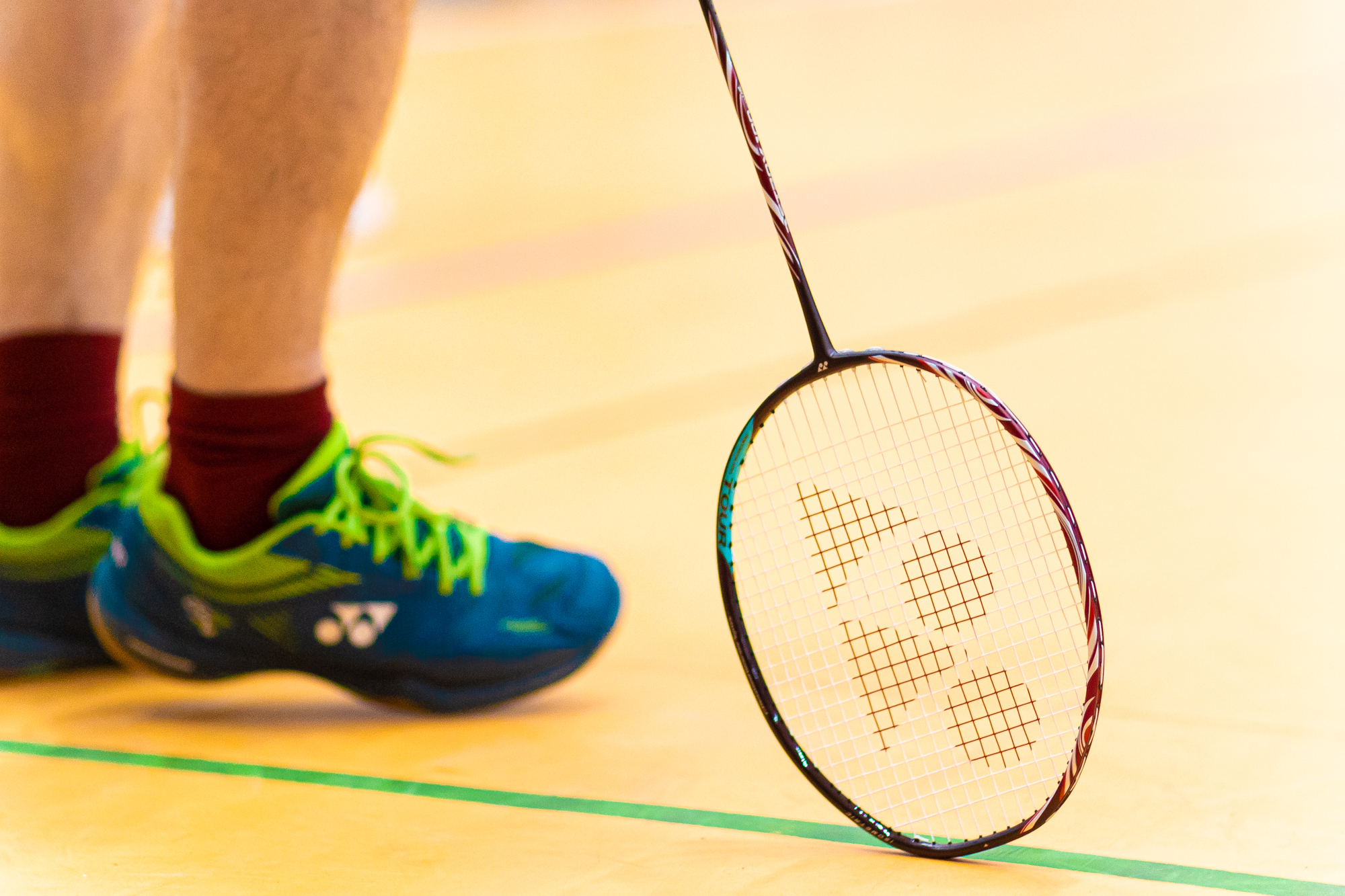 Можно ли заниматься бадминтоном не в специализированной обуви?